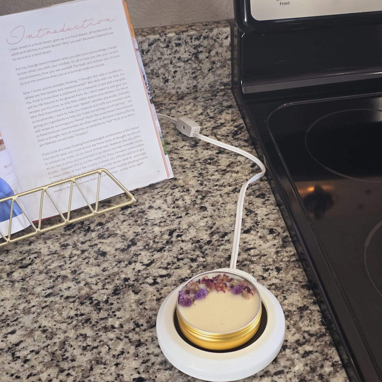 2 Candles and Free Electric Warmer Gift Box
