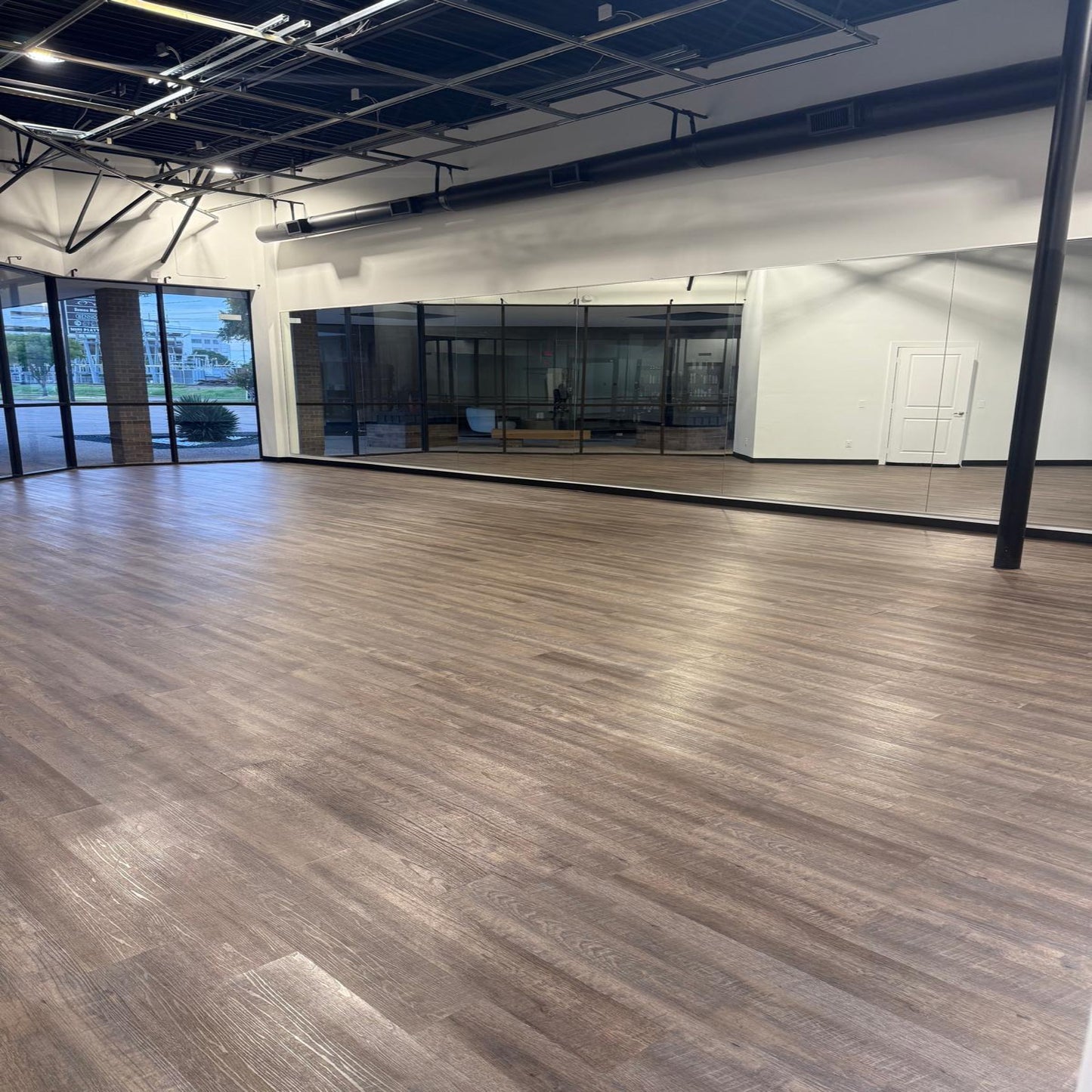 Book Honey's Scented Co. Studios